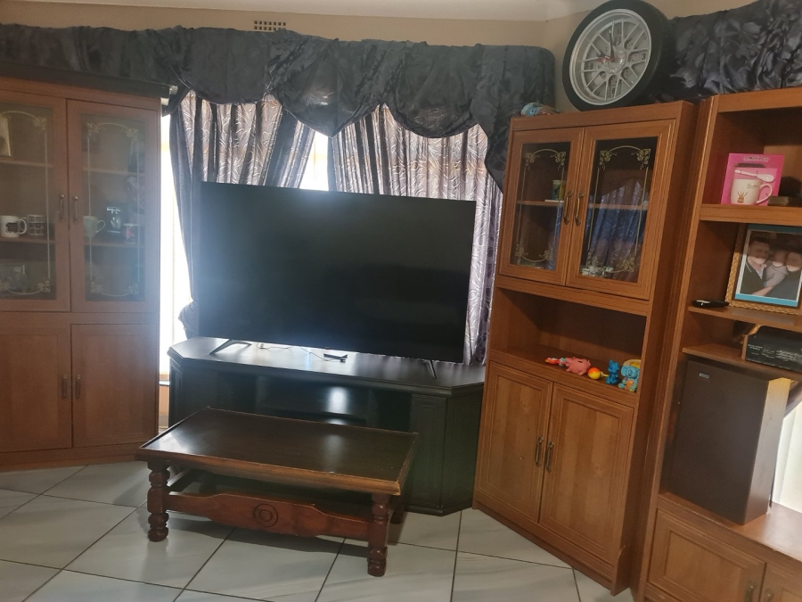 3 Bedroom Property for Sale in Oos Einde North West